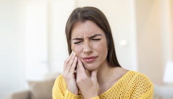 Experience Sudden Tooth Pain: Causes and Effective Treatments