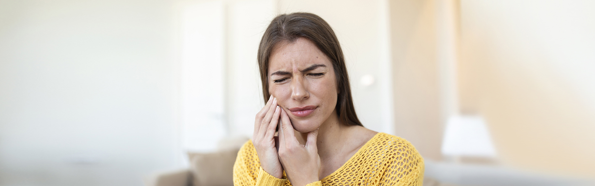 Experience Sudden Tooth Pain: Causes and Effective Treatments